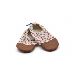 Chaussons cerises souples...